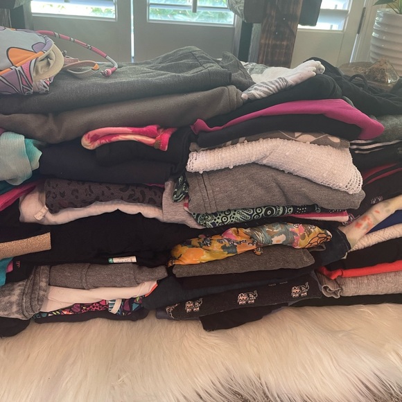 Women’s semi-mystery Reseller bundle - Picture 3 of 5